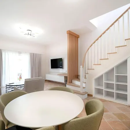 Villa Portville Holiday Villas - Casa Di Mezzo
